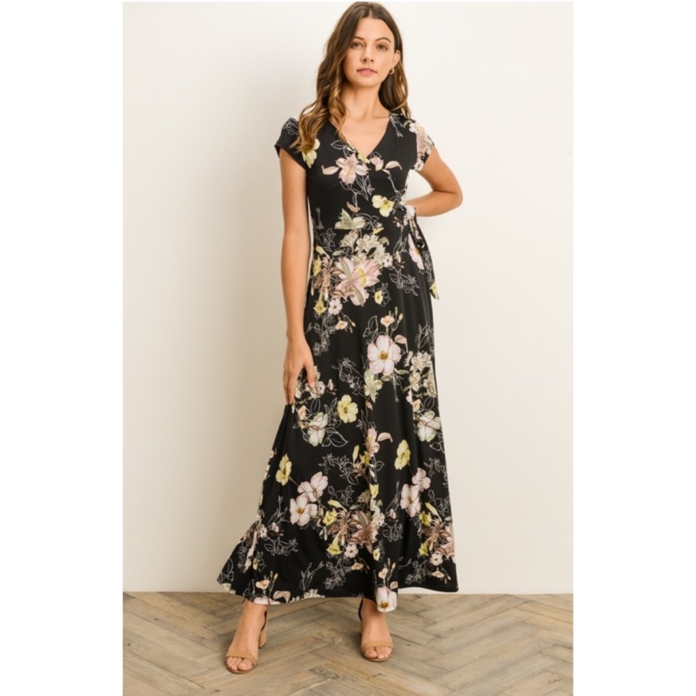 Gilli Stitch Fix Black Floral Wrap Maxi Dress